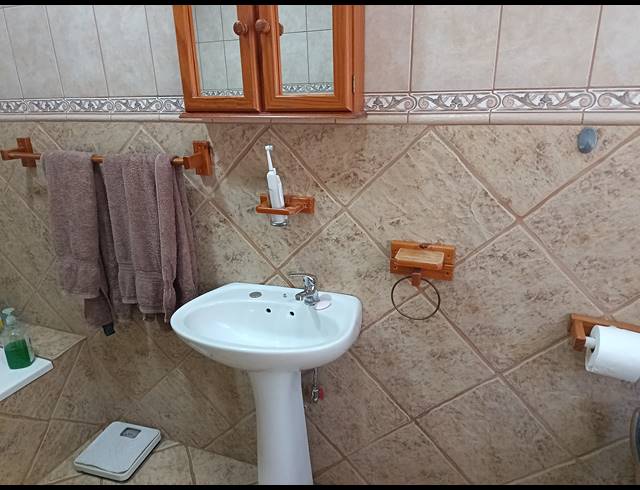 3 BEDROOM HOUSE FOR SALE IN GOLF PARK